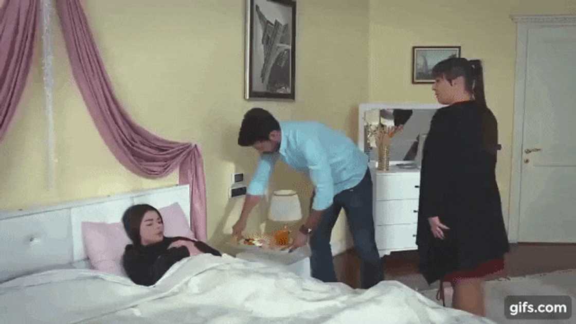 Elif teasers Elif teasers