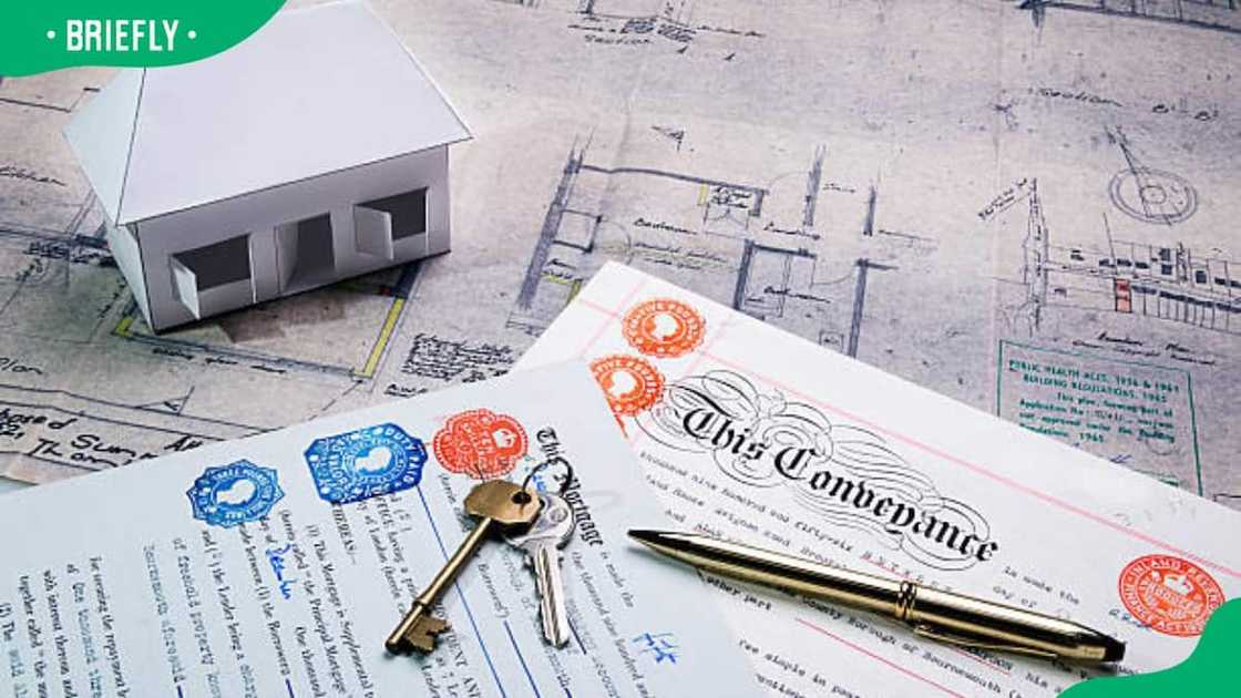 How do I transfer ownership of a property in South Africa? How do I transfer ownership of a property in South Africa?