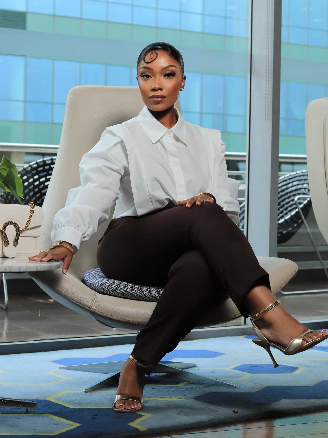 Vuyokazi Nciweni responds to fans questioning her alleged relationship with Thendo Zondo