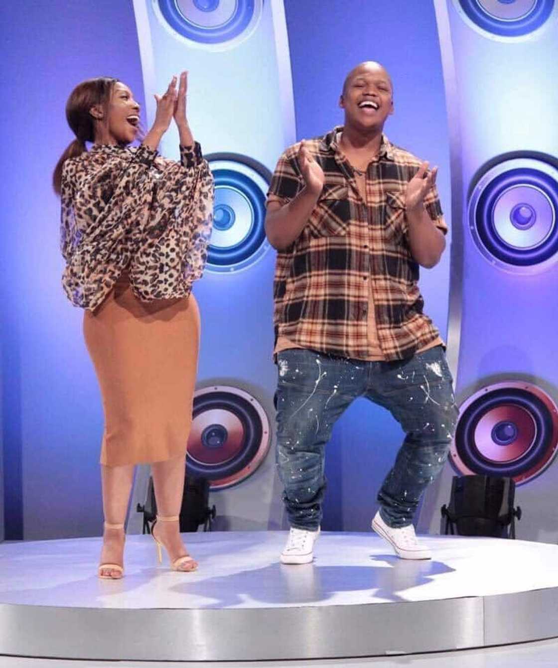 When did Akhumzi Jezile die? When did Akhumzi Jezile die?