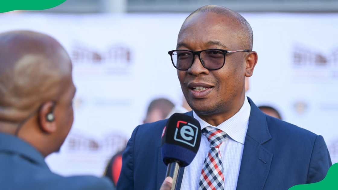 Parks Tau education qualifications