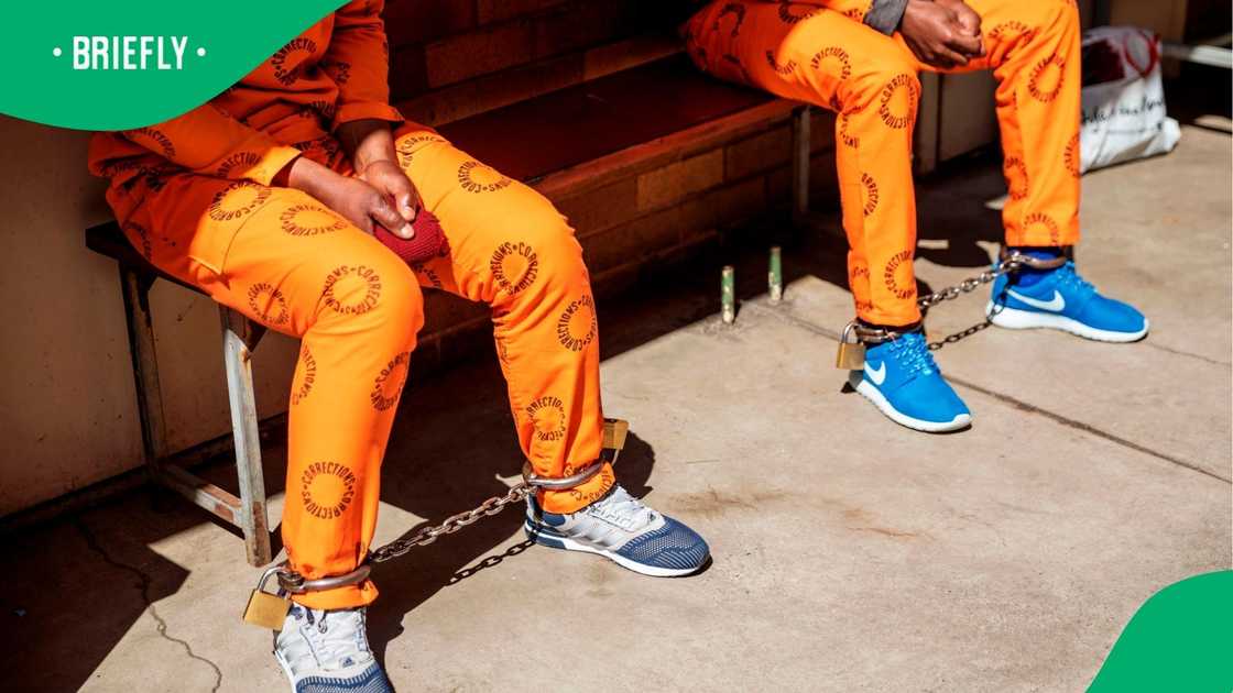 The court said that the ban disadvantages inmates, as they cannot access educational reading materials and complete their required tasks when they are in their cells. The court said that the ban disadvantages inmates, as they cannot access educational reading materials and complete their required tasks when they are in their cells.