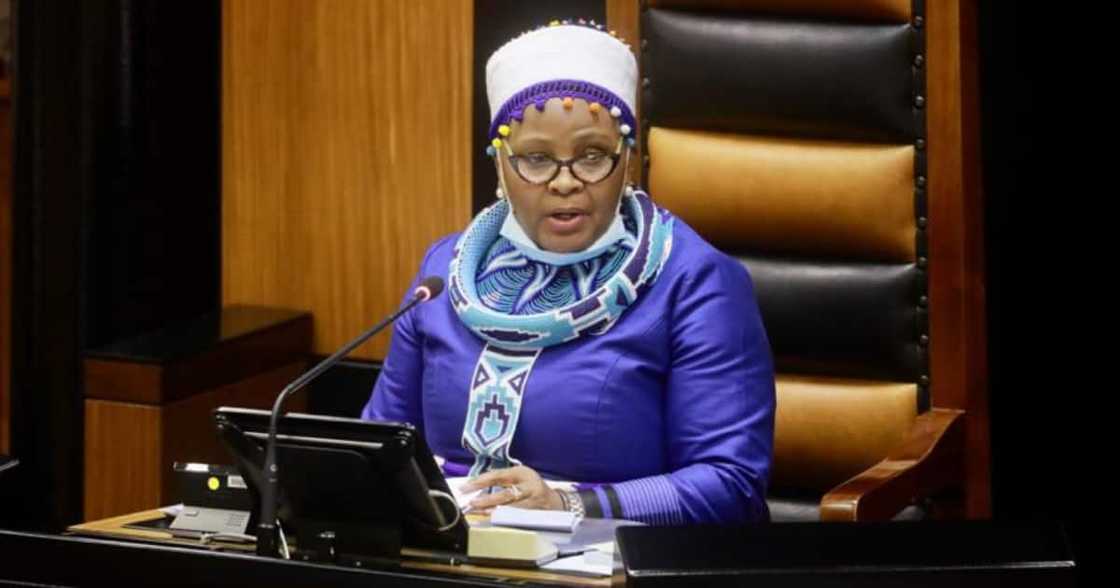 Speaker of Parliament Nosiviwe Mapisa Nqakula Hails New Position, Says She Will Not Betray SA Speaker of Parliament Nosiviwe Mapisa Nqakula Hails New Position, Says She Will Not Betray SA