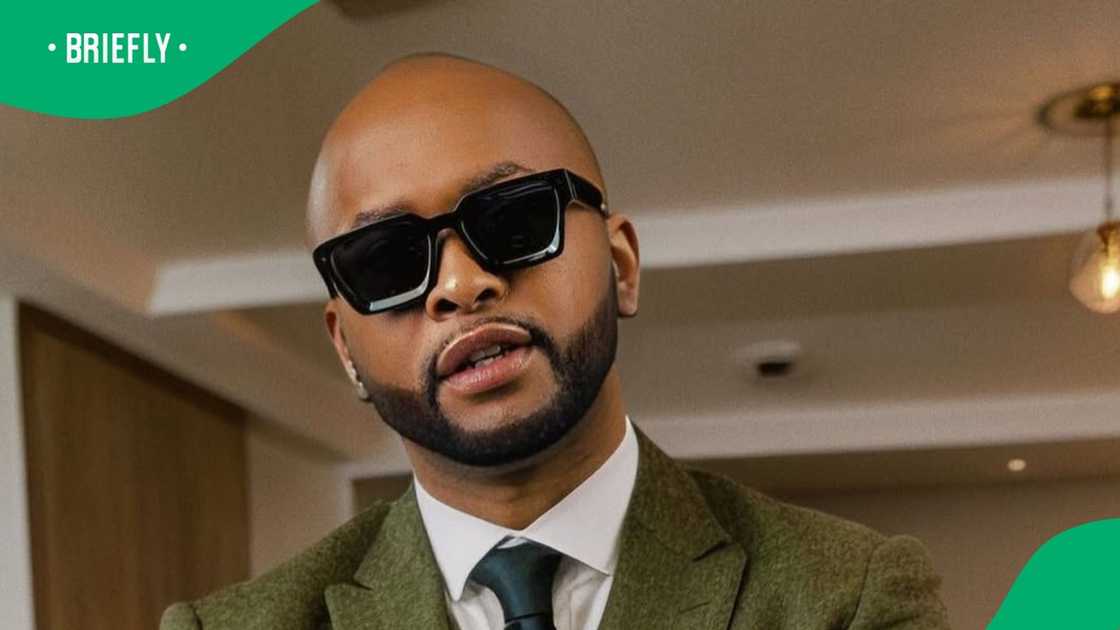 Vusi Nova sparks romance rumours with cosy picture Vusi Nova sparks romance rumours with cosy picture