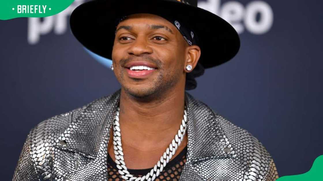 How old is Jimmie Allen? How old is Jimmie Allen?