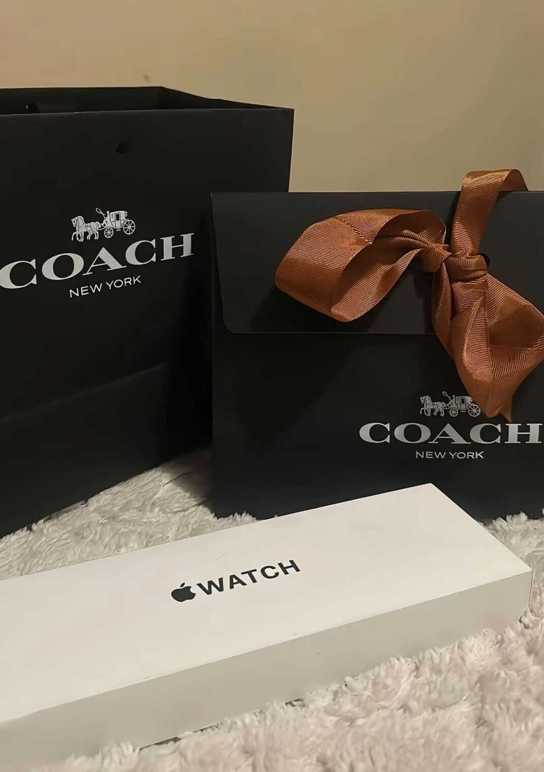 A South African woman revealed her nine-month dating haul in a TikTok video, showcasing the gifts from her man.