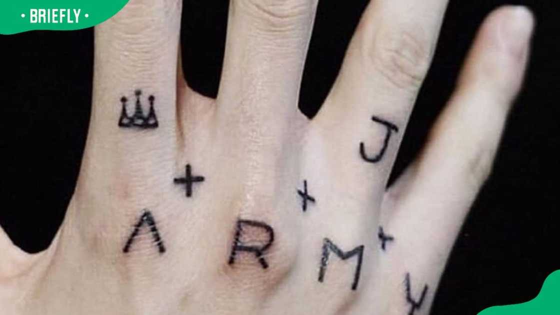 Jungkook's J tattoo Jungkook's J tattoo