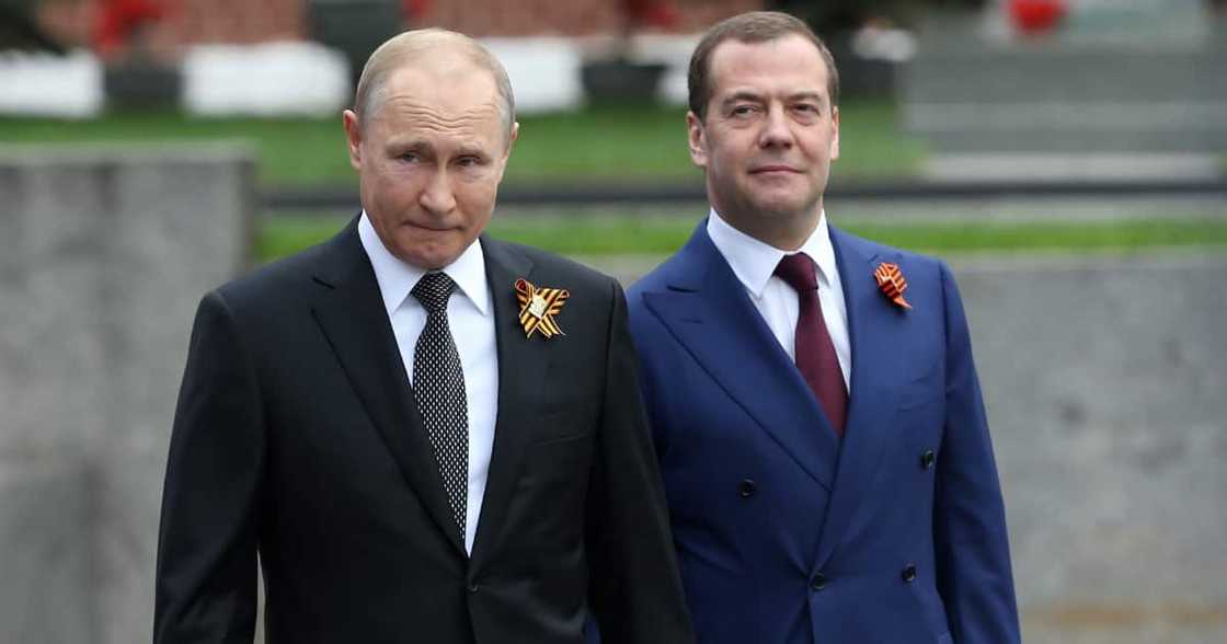 Dmitry Medvedev says countries will be met with war they arrest Vladimir Putin Dmitry Medvedev says countries will be met with war they arrest Vladimir Putin