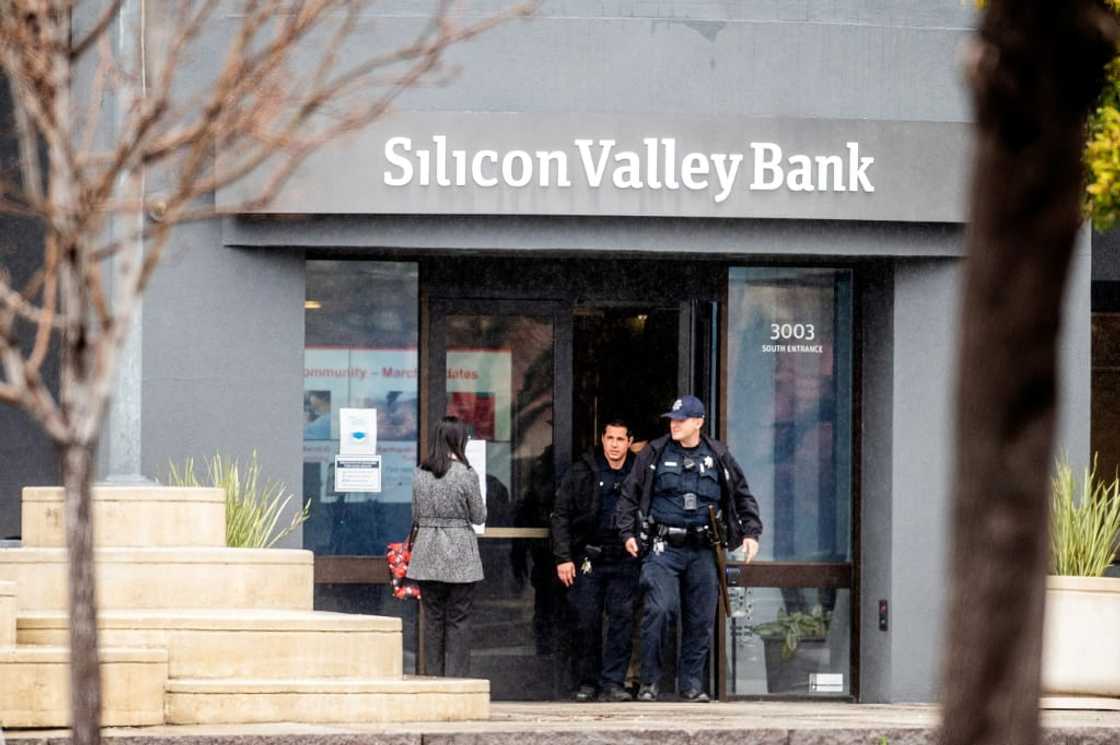US authorities swooped in and seized the assets of SVB, a key lender to US startups since the 1980s, after a run on deposits made it no longer tenable for the medium-sized bank to stay afloat on its own US authorities swooped in and seized the assets of SVB, a key lender to US startups since the 1980s, after a run on deposits made it no longer tenable for the medium-sized bank to stay afloat on its own