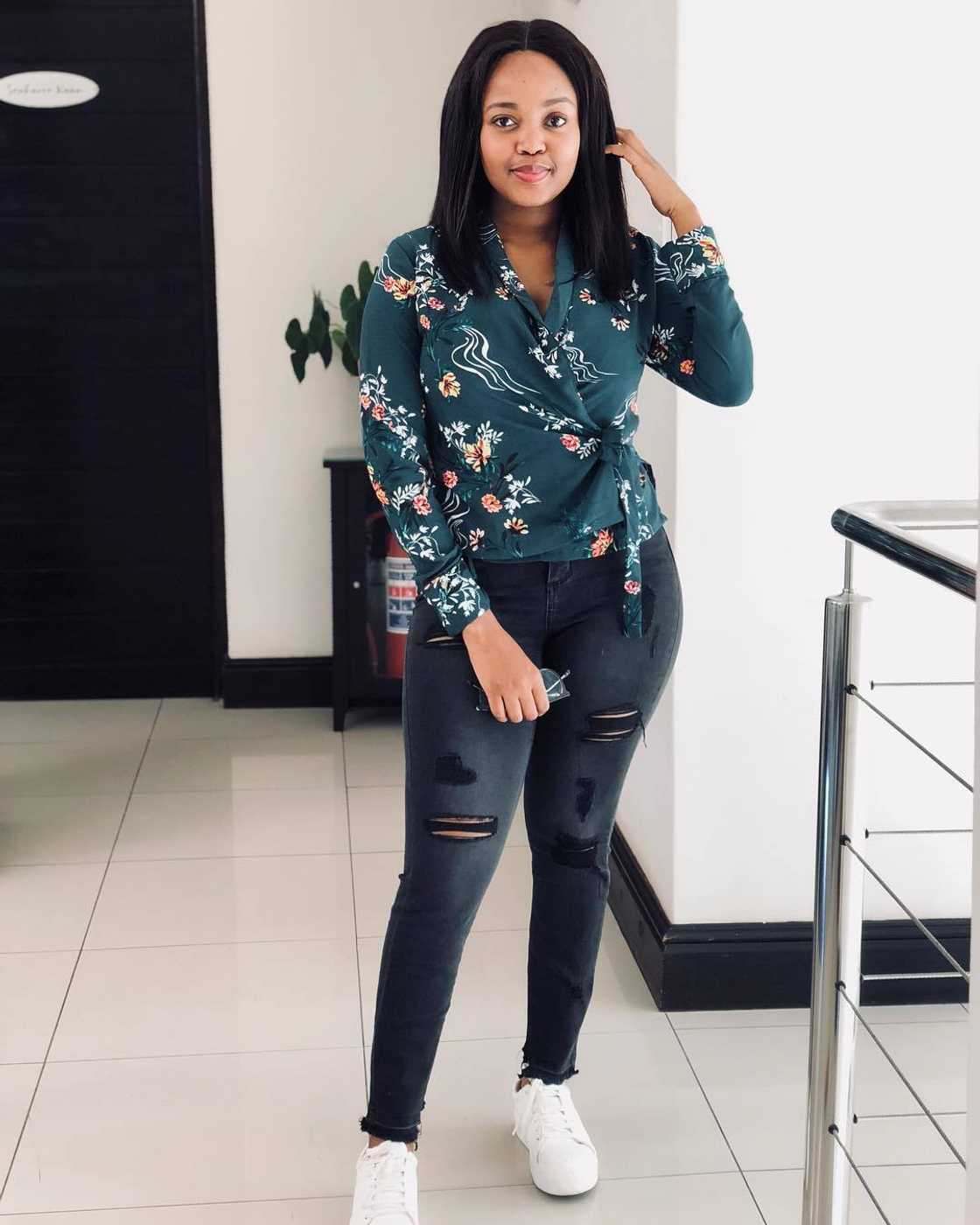 Luyanda Mzazi: Age, Boyfriend, Father, Pregnancy, Car and Pictures Luyanda Mzazi: Age, Boyfriend, Father, Pregnancy, Car and Pictures