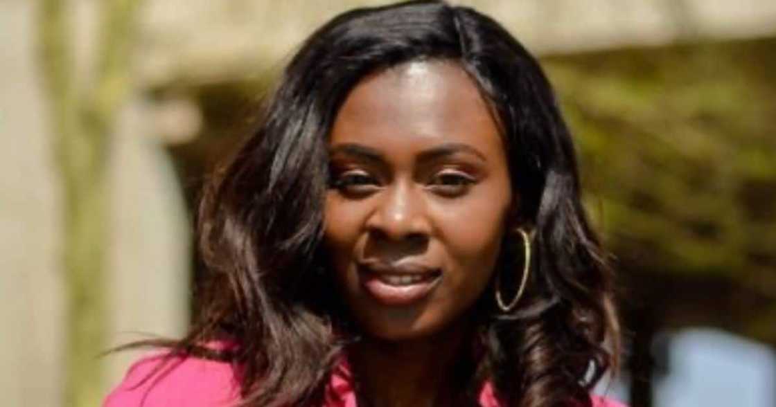 Johannesburg woman gets second degree Johannesburg woman gets second degree