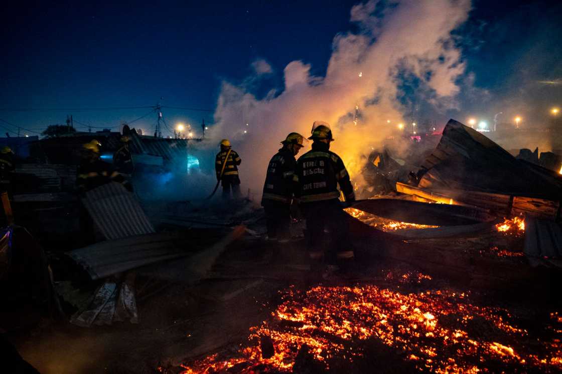 Firefighters battled to extinguish a fire which killed three children in Tembisa, Ekurhuleni