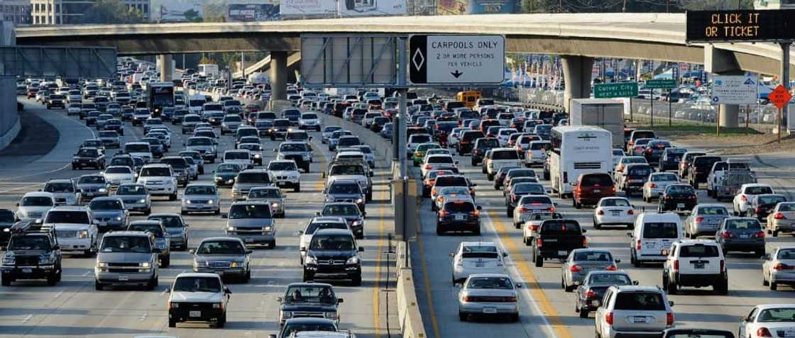 Oil prices extended gains as major oil producers prepare to meet and the US driving season gets under way, which is expected to see a spike in demand Oil prices extended gains as major oil producers prepare to meet and the US driving season gets under way, which is expected to see a spike in demand