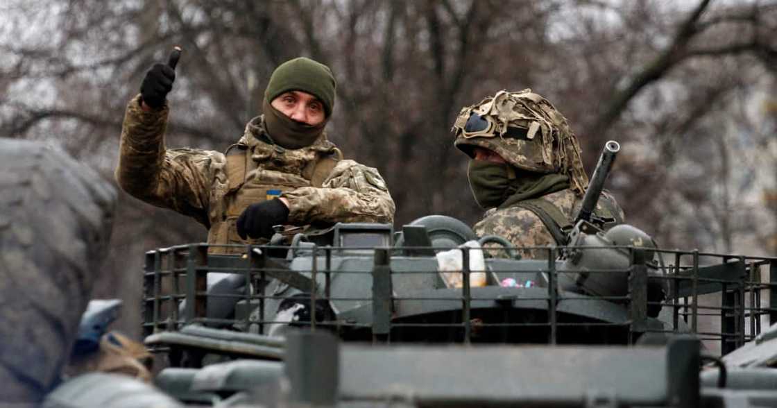 Ukrainian soldiers, using Russian made weapons, defence, Russian military, Soviet Union, NATO, North Atlantic Treaty Organization Ukrainian soldiers, using Russian made weapons, defence, Russian military, Soviet Union, NATO, North Atlantic Treaty Organization