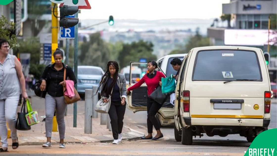 taxi commuters taxi commuters