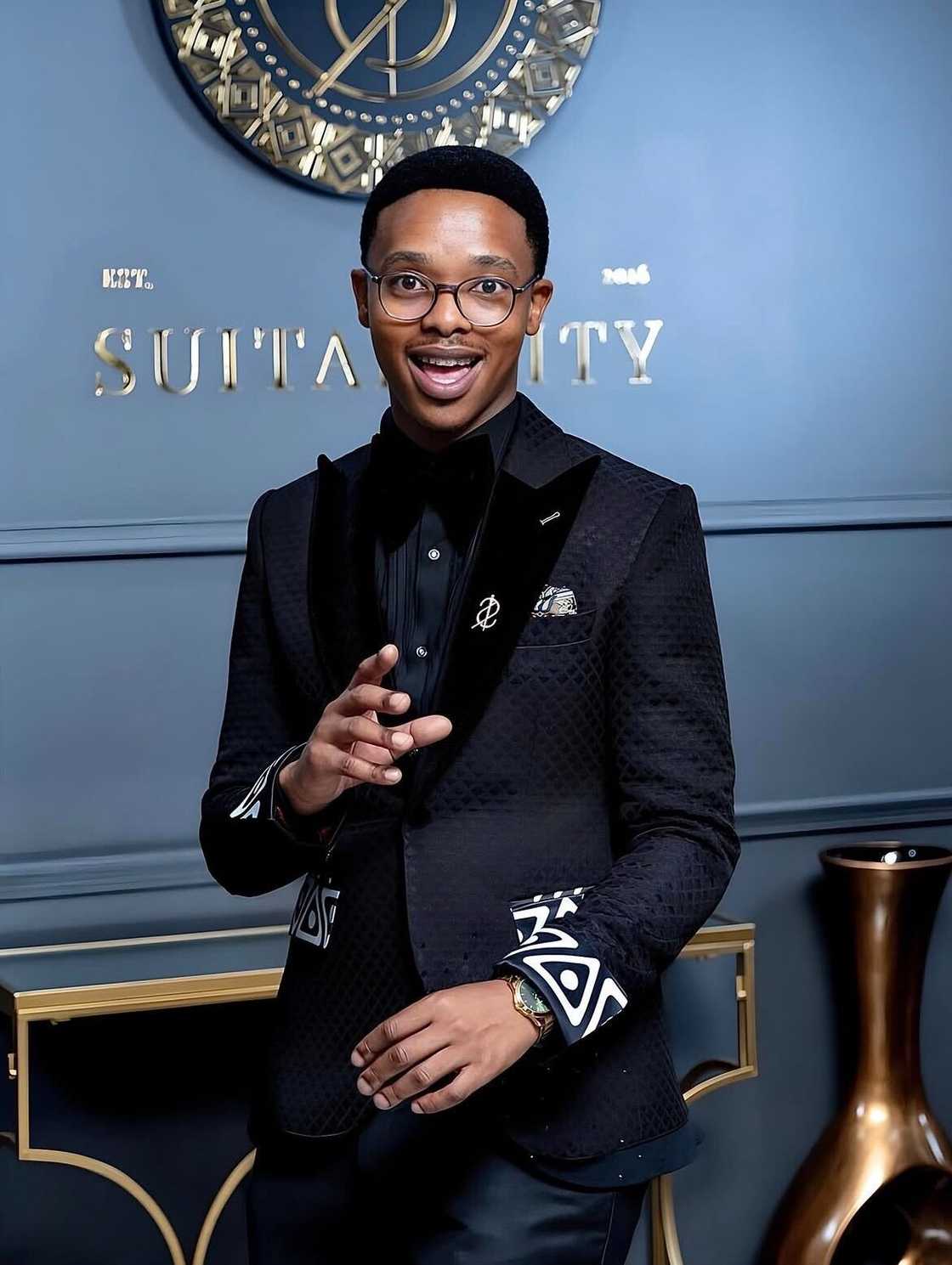 Sinemivuyo has landed a role on Top Billing. Sinemivuyo has landed a role on Top Billing.