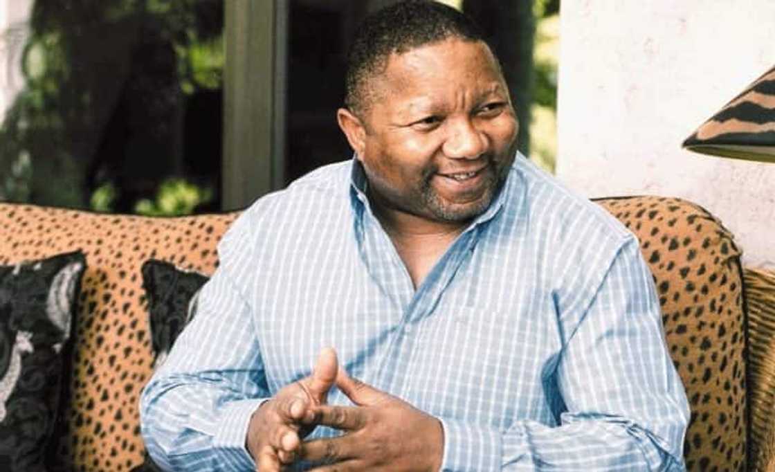 Mzi Khumalo Mzi Khumalo