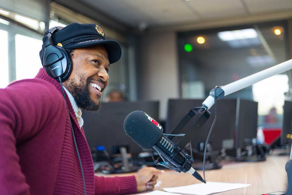 Dr Mbuyiseni Ndlozi congratulated the EFF's Nkululeko Dunga on his appointment Dr Mbuyiseni Ndlozi congratulated the EFF's Nkululeko Dunga on his appointment