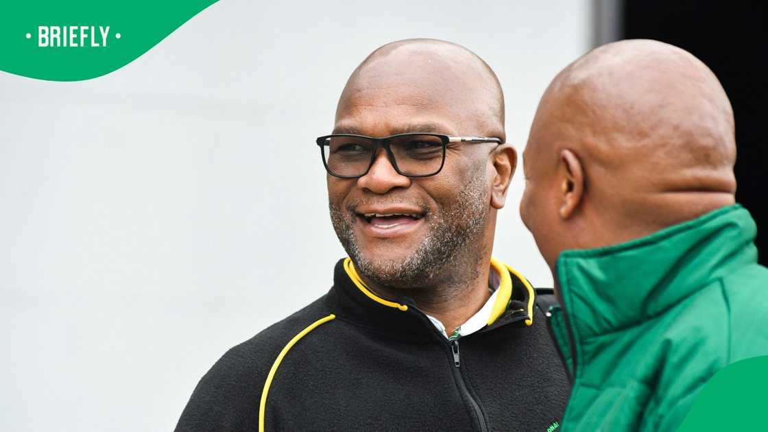 The family of Nathi Mthethwa said he could be buried on Sunday