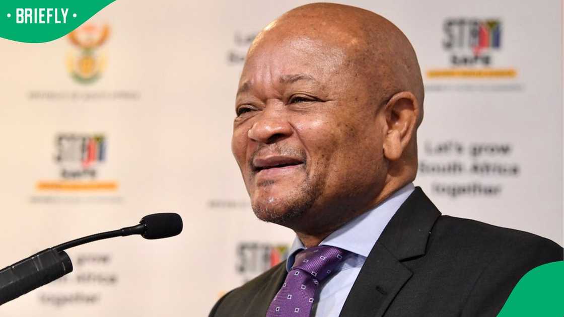 Police Minister Senzo Mchunu has handed over his electronic devices to police Police Minister Senzo Mchunu has handed over his electronic devices to police