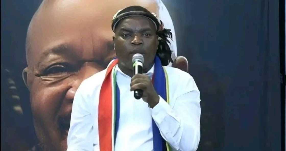Ngizwe Mchunu was warm and welcoming towards a white woman