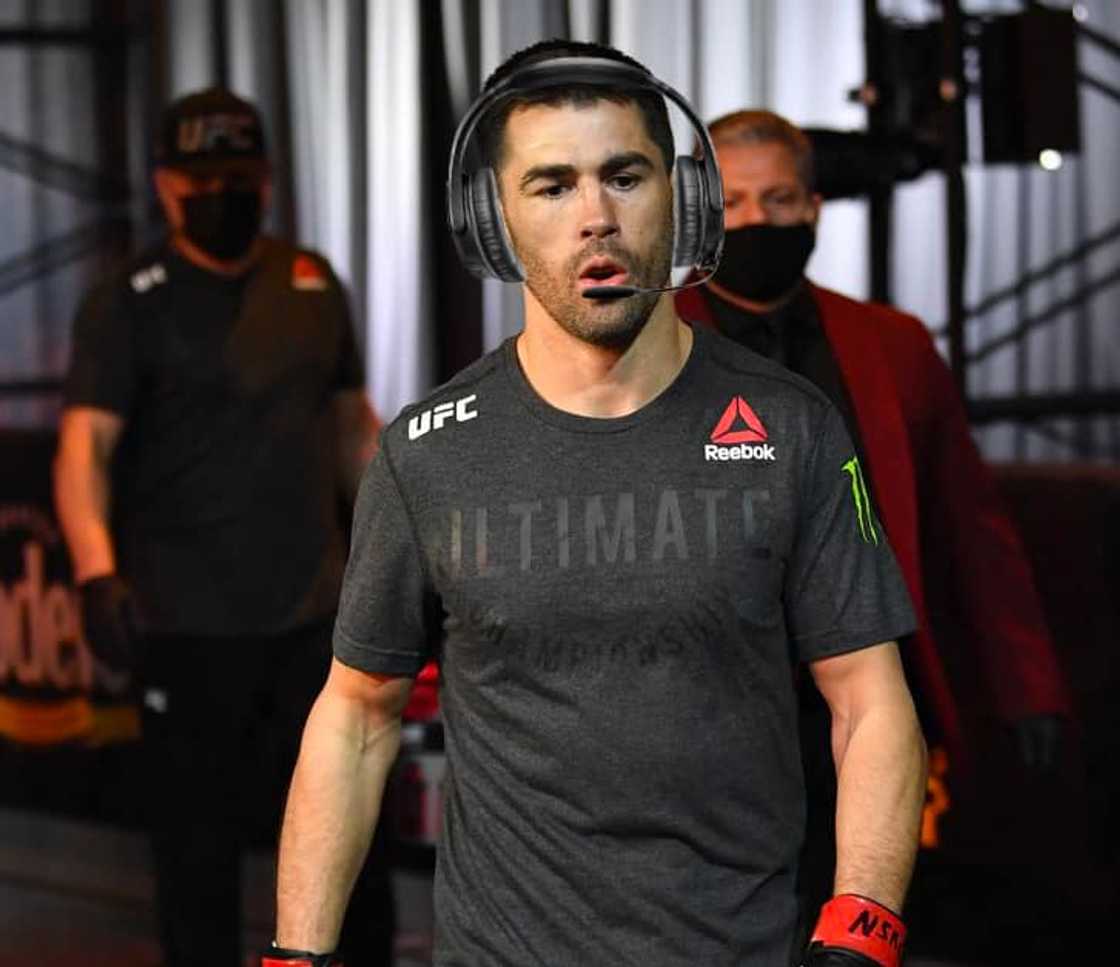 UFC fight night commentators UFC fight night commentators