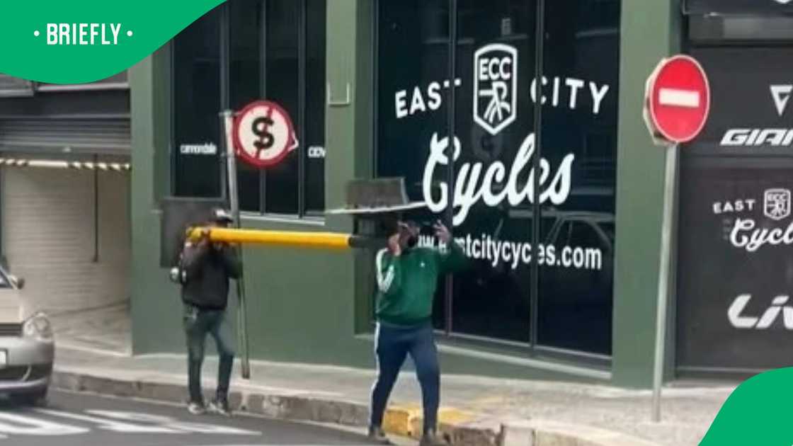Cape Town captures men allegedly stealing traffic light