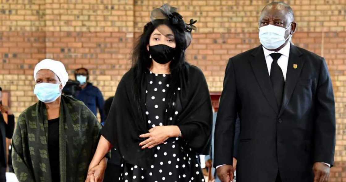 Mzansi pays tribute to Jackson Mthembu as he is laid to rest Mzansi pays tribute to Jackson Mthembu as he is laid to rest