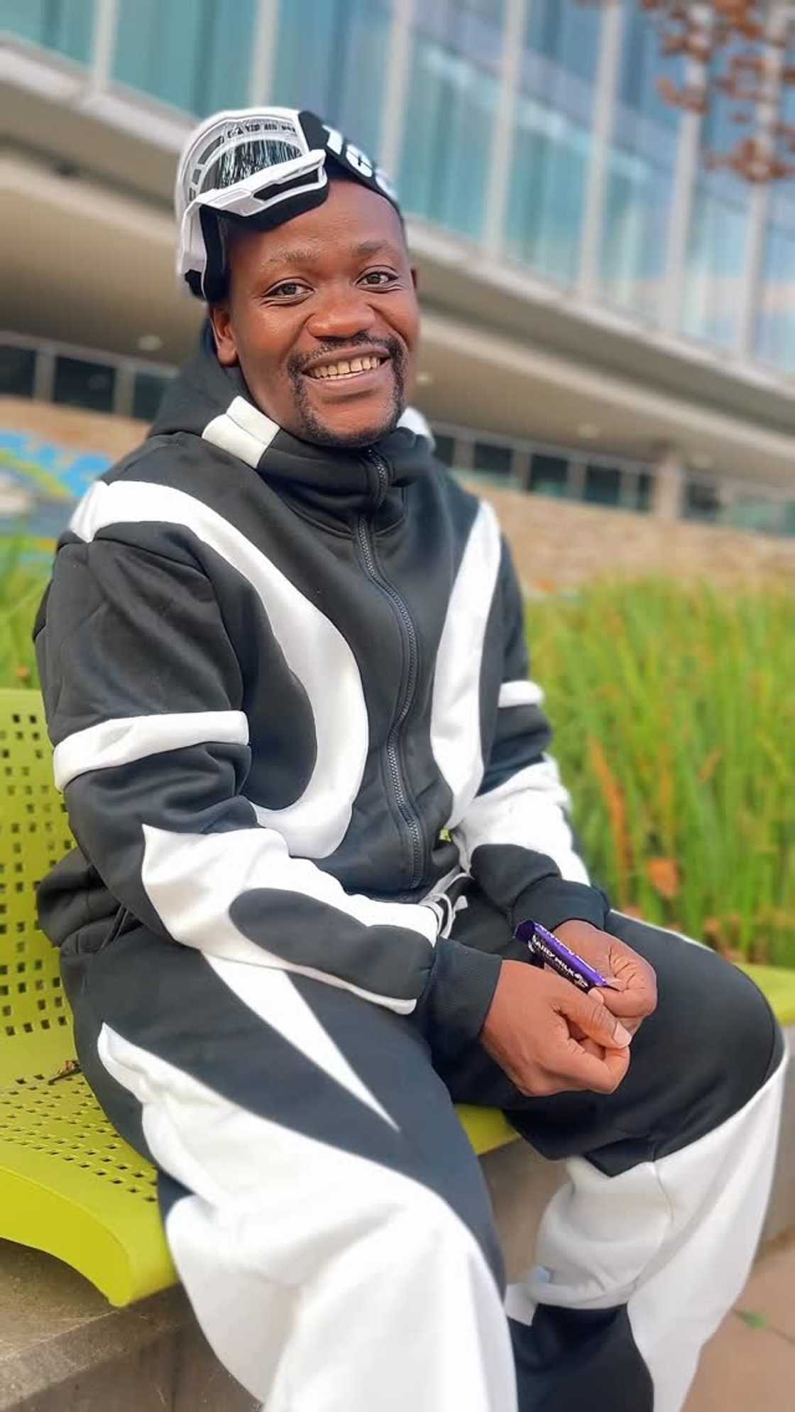 Skeem Saam star Clement Maosa and wife melt hearts with before and after photos Skeem Saam star Clement Maosa and wife melt hearts with before and after photos