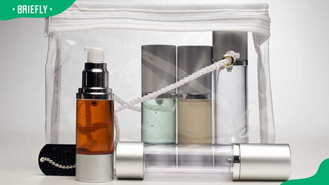 Quart-sized bag with perfumes Quart-sized bag with perfumes