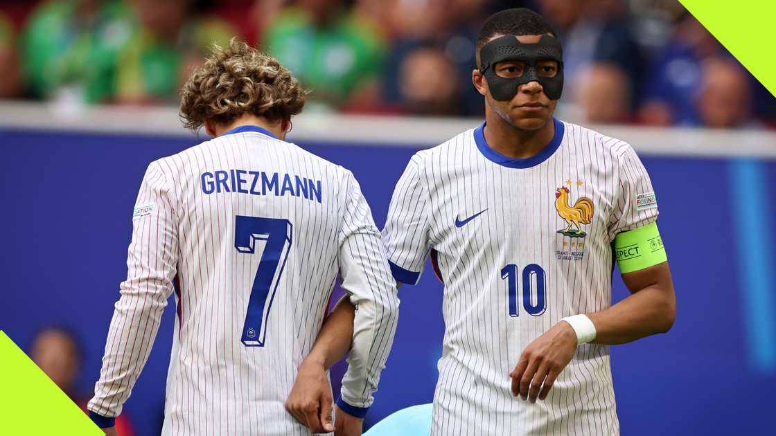 Olivier Giroud believes Antoine Griezmann retired from the French national team due to Kylian Mbappe. Olivier Giroud believes Antoine Griezmann retired from the French national team due to Kylian Mbappe.