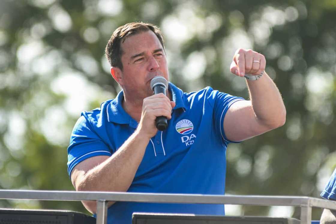 DA calls SA citizens to protest against loadshedding DA calls SA citizens to protest against loadshedding