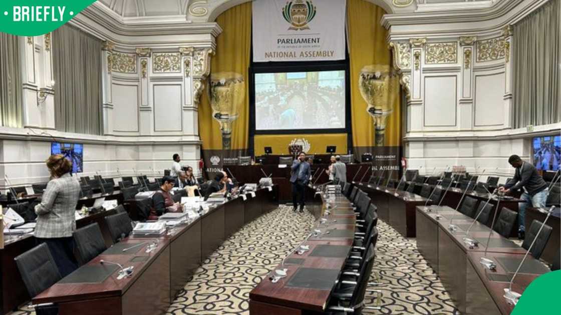 Parliament's Ad Hoc Committee received its draft report Parliament's Ad Hoc Committee received its draft report