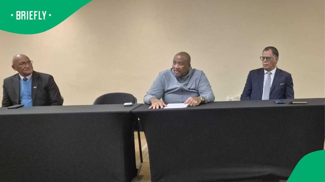 Minister Gayton McKenzie at SAFA meeeting with Danny Jordaan