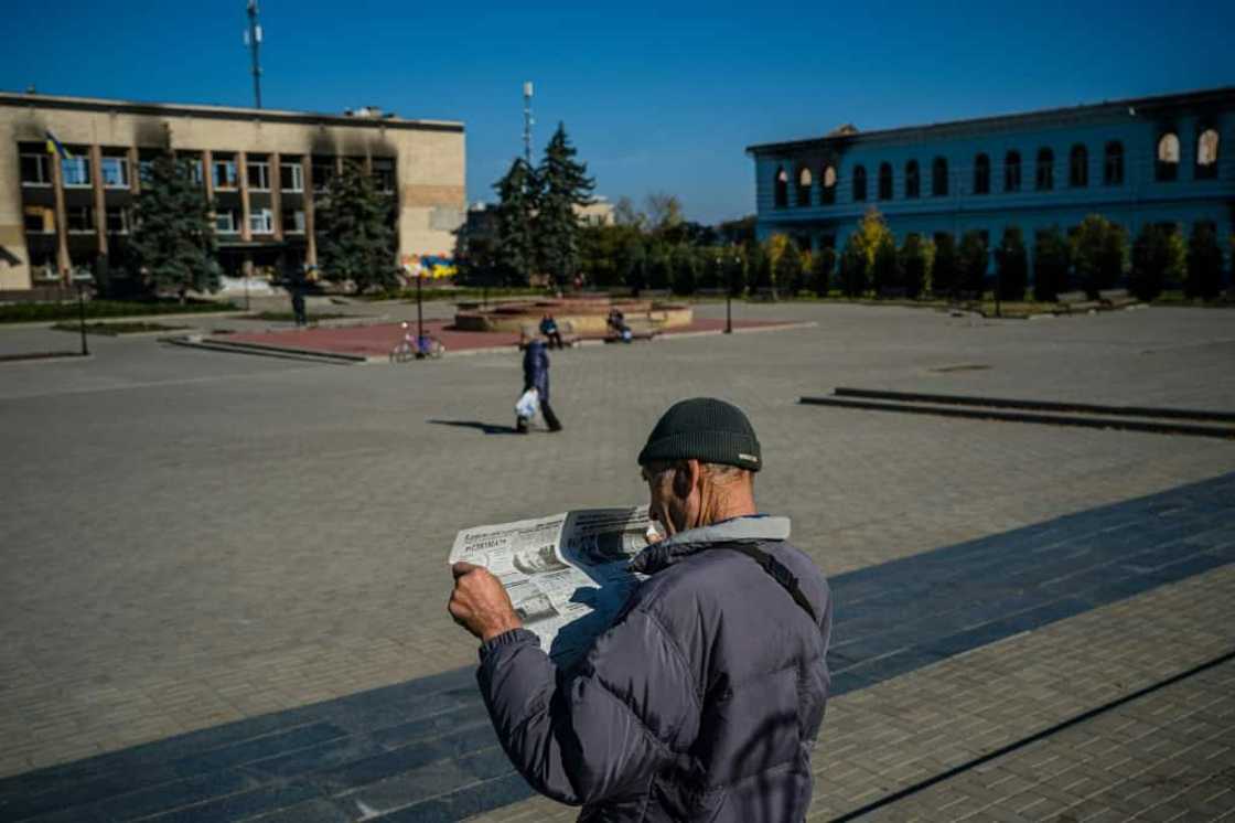 A fraction of Izyum's population have stayed in the destroyed town in the wake of Russia's invasion and its recapture by Kyiv's forces A fraction of Izyum's population have stayed in the destroyed town in the wake of Russia's invasion and its recapture by Kyiv's forces