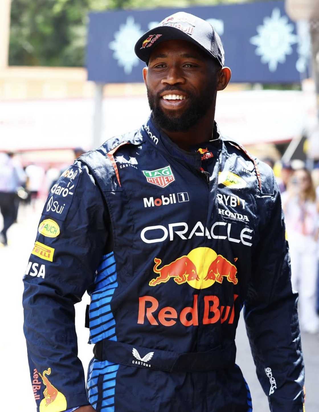 Siya Kolisi bumped into Anele Mdoda Siya Kolisi bumped into Anele Mdoda