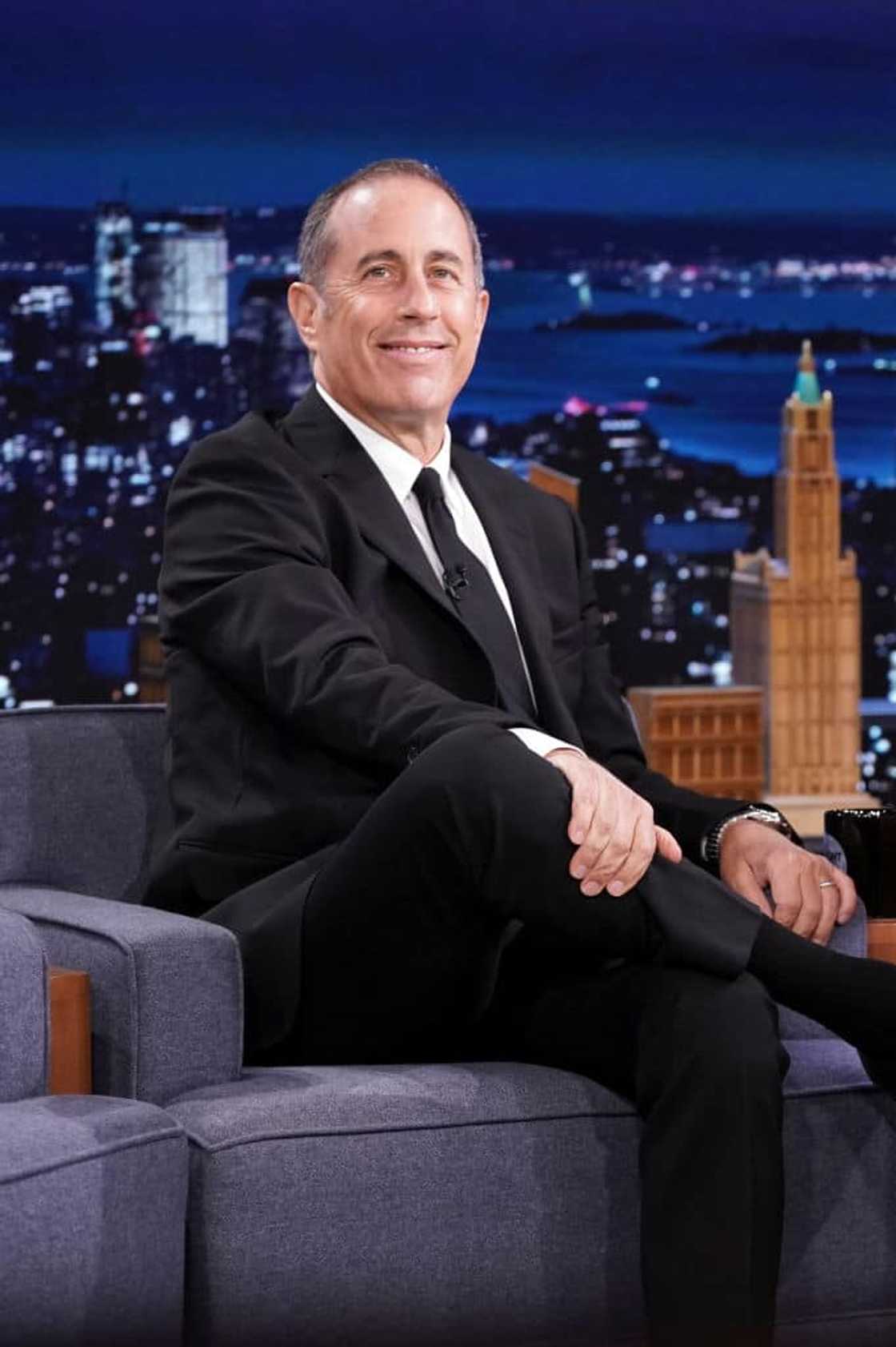Is any actor a billionaire? Is any actor a billionaire?