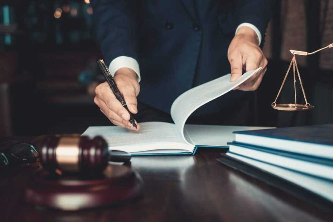 How much does it cost to file for divorce in SA? How much does it cost to file for divorce in SA?