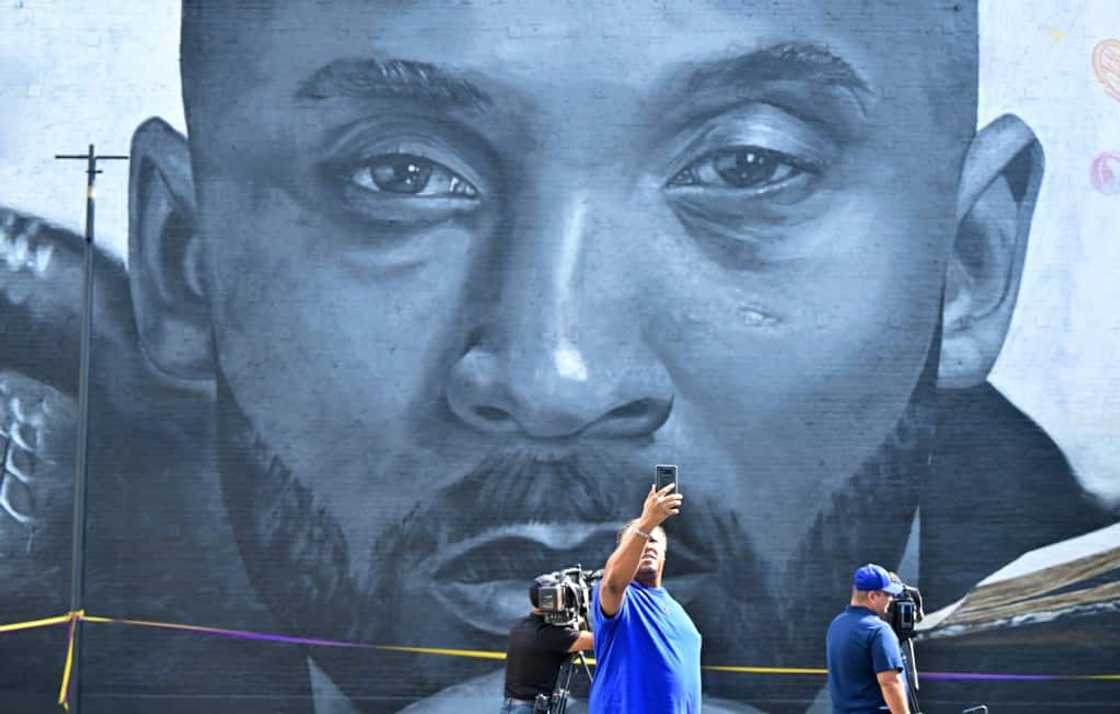 A new mural to Bryant, created by muralist Odeith and Los Angeles-based illustrator Nikkolas Smith, was unveiled Wednesday A new mural to Bryant, created by muralist Odeith and Los Angeles-based illustrator Nikkolas Smith, was unveiled Wednesday
