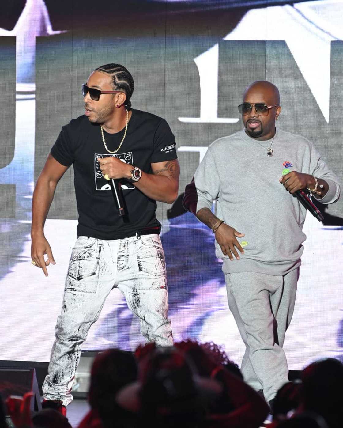 Jermaine Dupri's features Jermaine Dupri's features