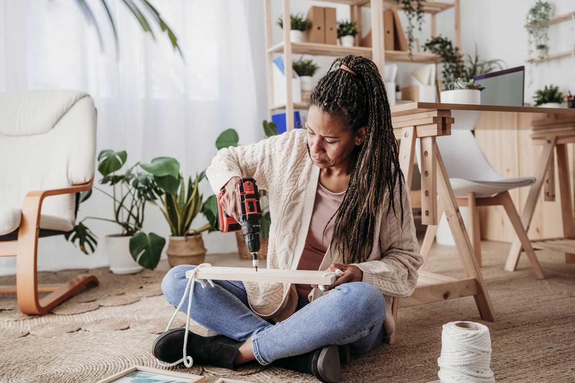 Online users enjoy seeing other's DIY projects Online users enjoy seeing other's DIY projects