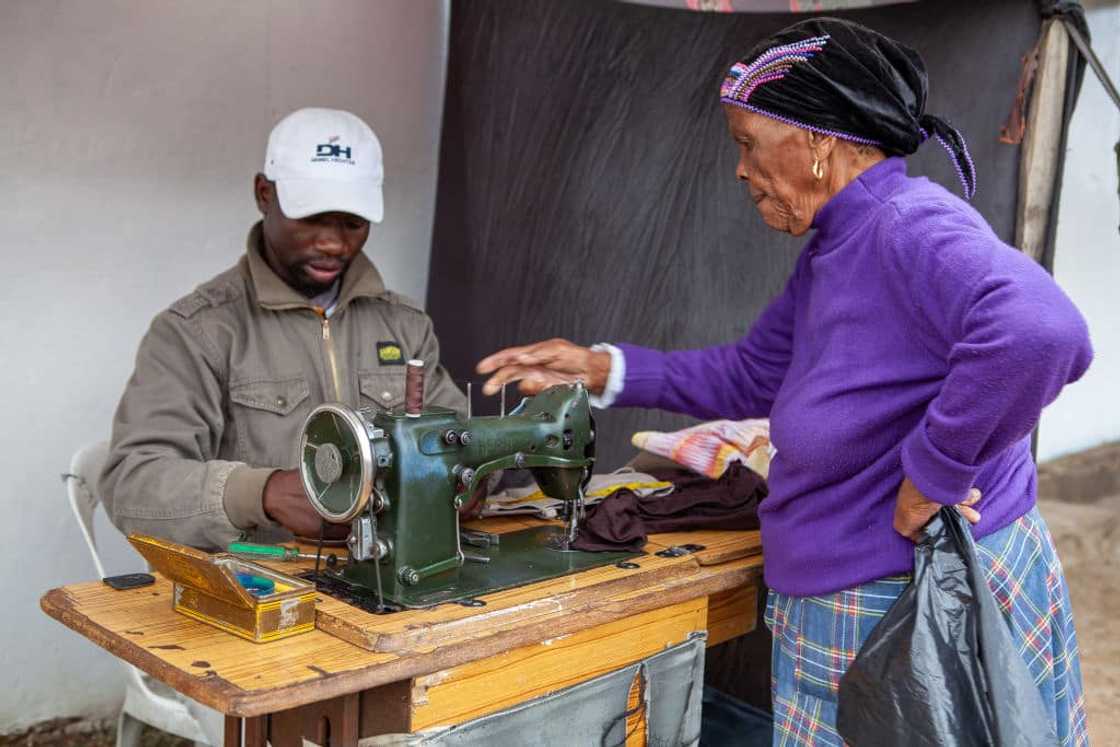 Featured: Entrepreneurship becomes lifeline for university graduates Featured: Entrepreneurship becomes lifeline for university graduates