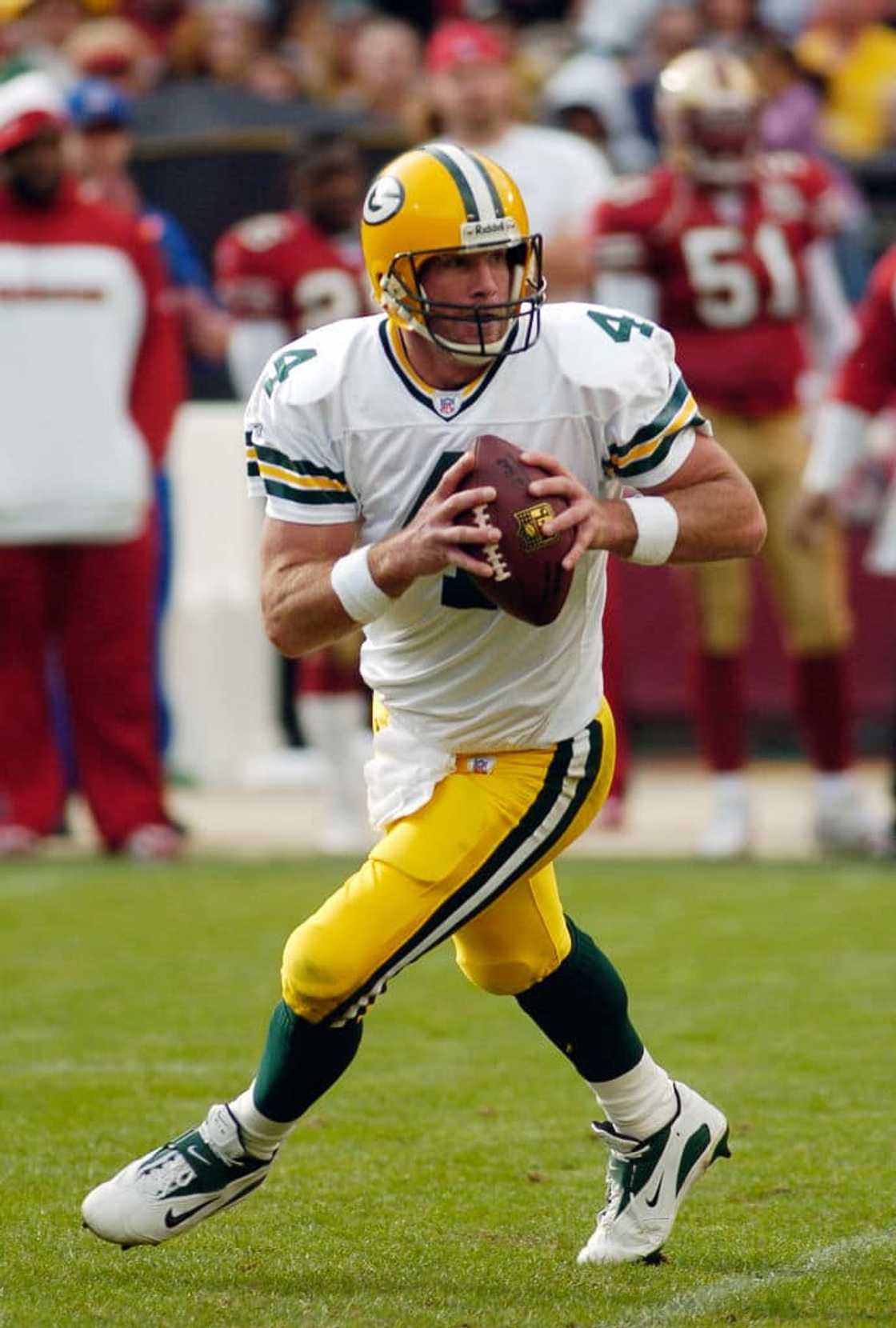 Brett Favre's bio