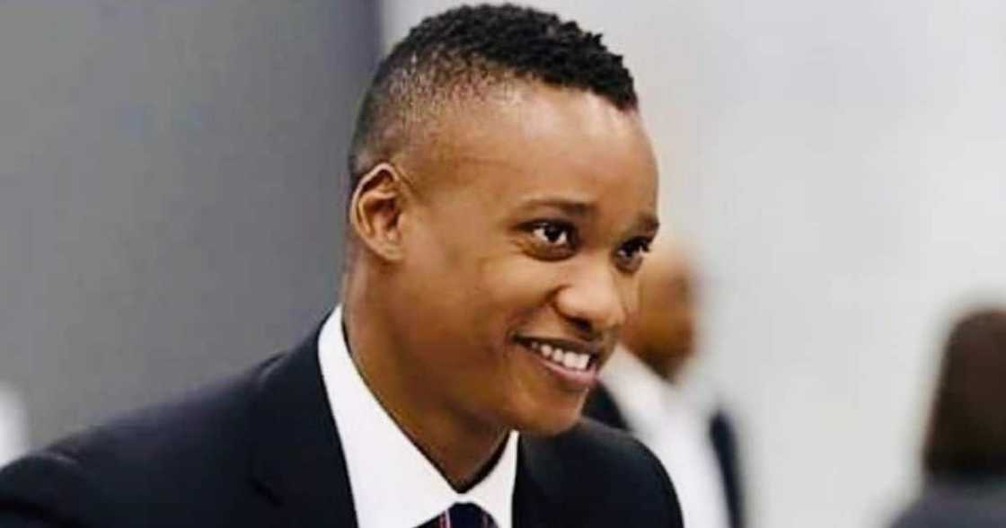 Duduzane Zuma Receives Warm Welcome From a Rural Village, Viral Video Duduzane Zuma Receives Warm Welcome From a Rural Village, Viral Video