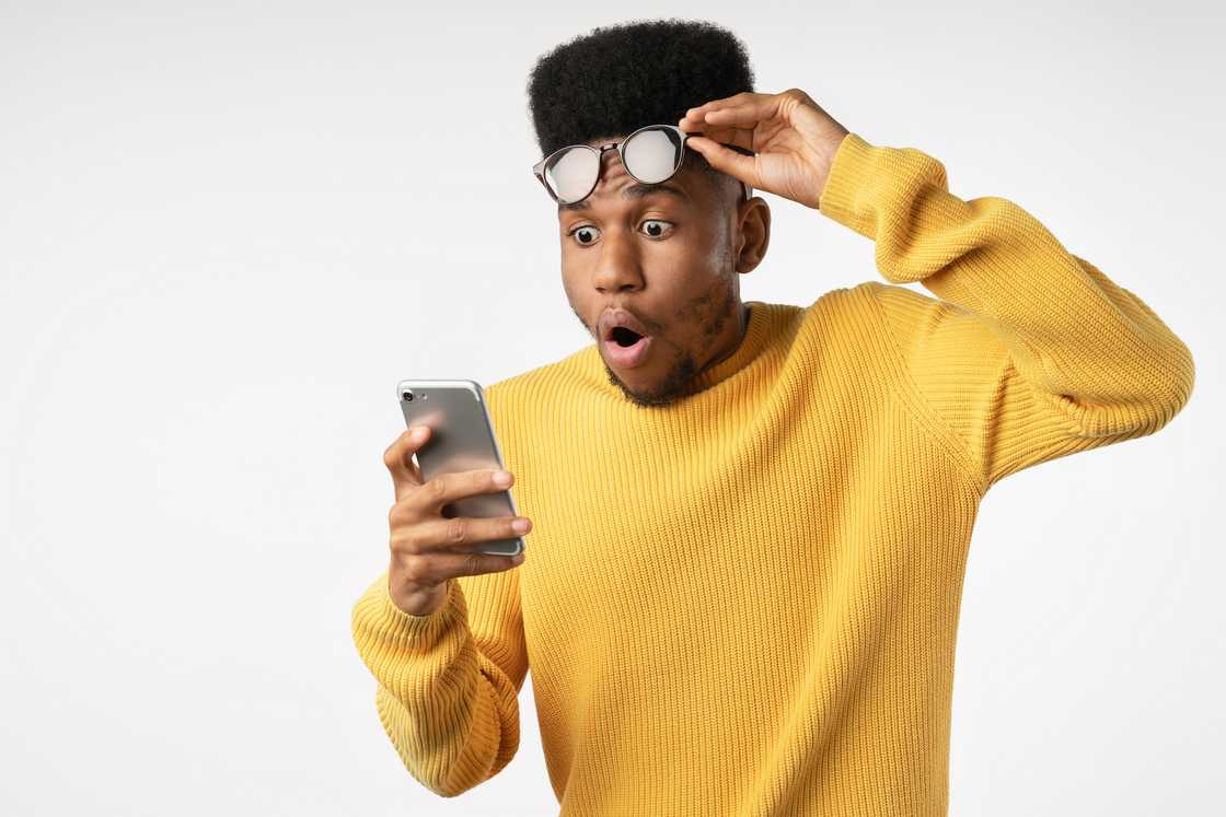 Other noted how their school mates were still complaining about paying R200 for the venue when other people were paying more Other noted how their school mates were still complaining about paying R200 for the venue when other people were paying more
