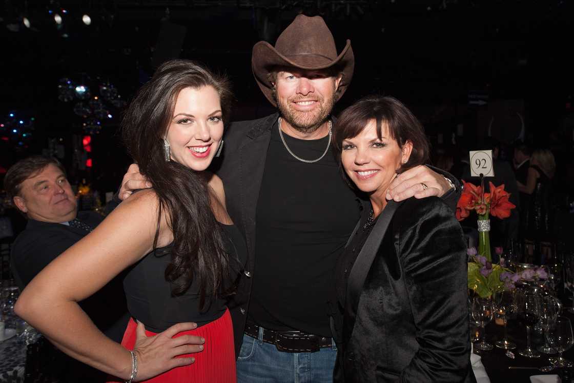 Krystal Keith, Toby Keith, and Tricia Keith in Nashville, Tennessee