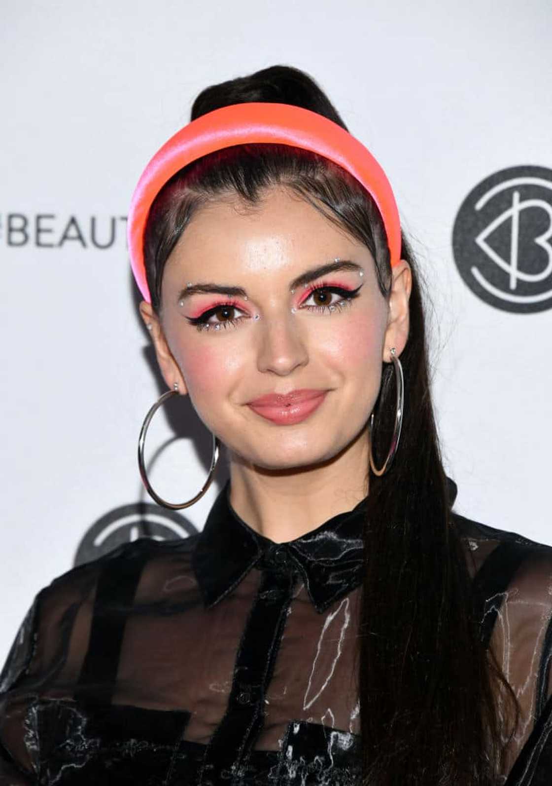 Celebrities with widow's peak hairline Celebrities with widow's peak hairline