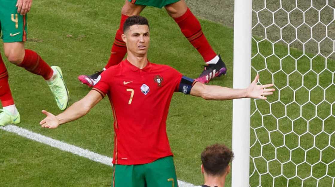 Heartbreak for Ronaldo As Striker Ordered to Demolish Rooftop Glass Gazebo at His £6.5M Lisbon Apartment Heartbreak for Ronaldo As Striker Ordered to Demolish Rooftop Glass Gazebo at His £6.5M Lisbon Apartment