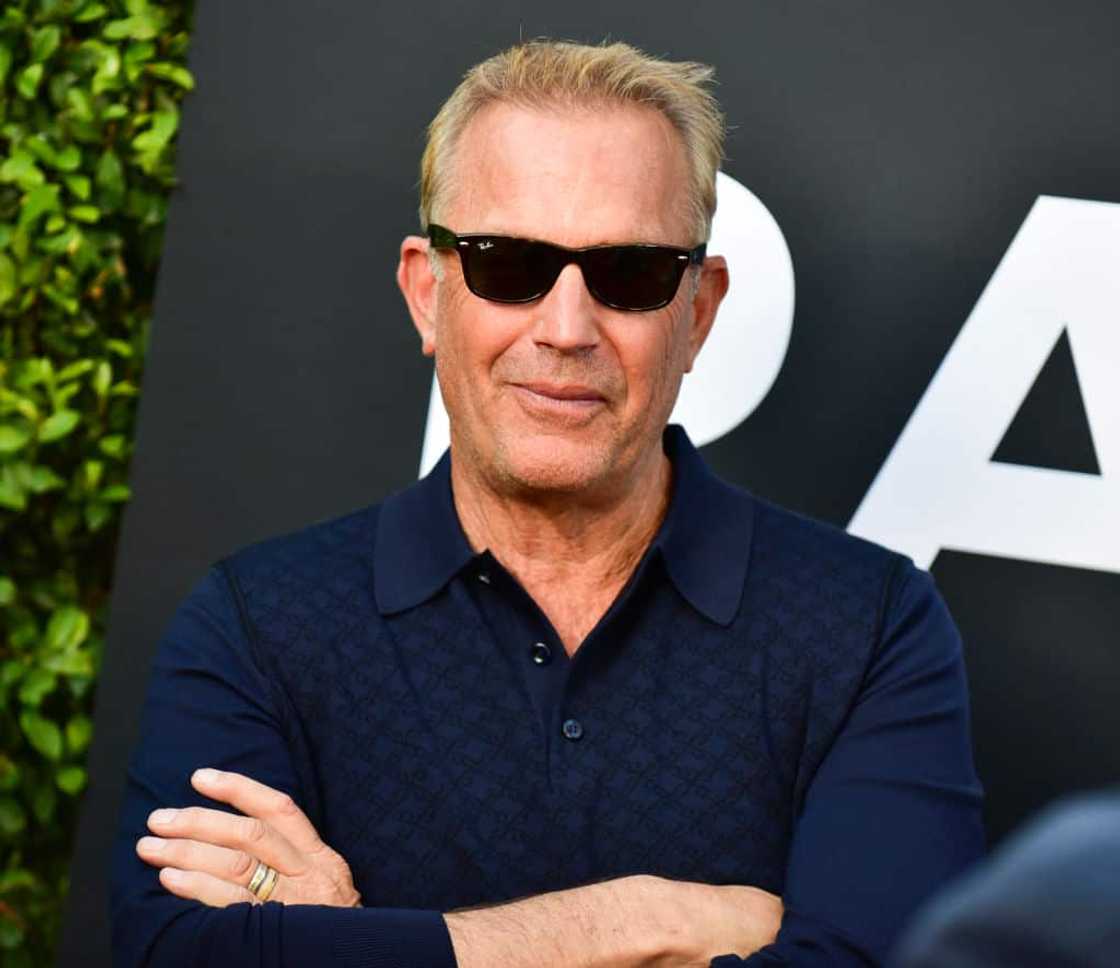 What happened to Kevin Costner's voice? What happened to Kevin Costner's voice?