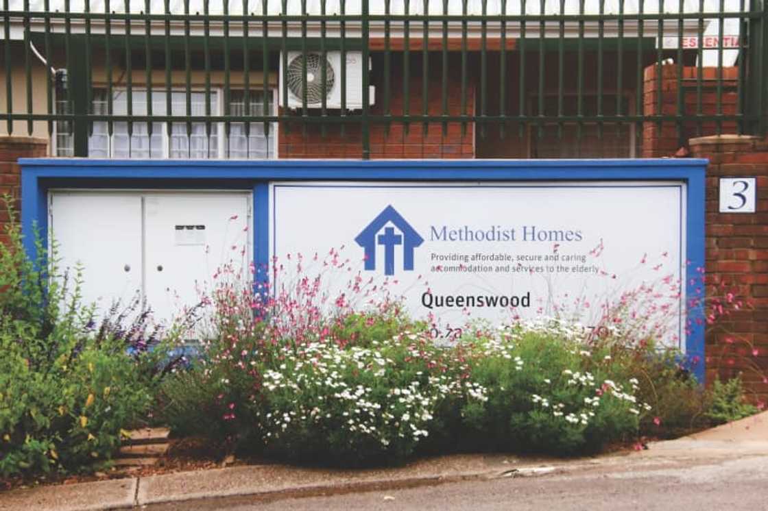 How much does an old age home cost in South Africa? How much does an old age home cost in South Africa?
